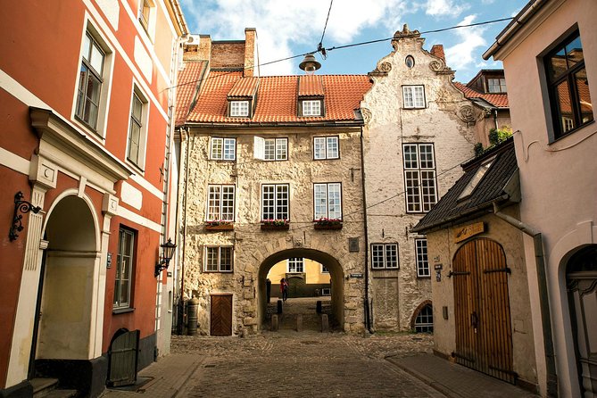 Best of Riga Walking Tour - Highlights and Hidden Gems - Why this 3 to 4 hour route works for first-time Riga