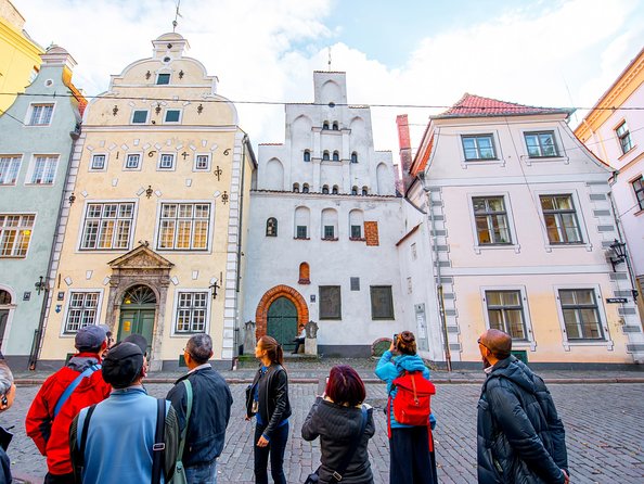 Best of Riga Walking Tour - Highlights and Hidden Gems - Vecriga (Old Riga): Three Brothers, House of Blackheads, and legends