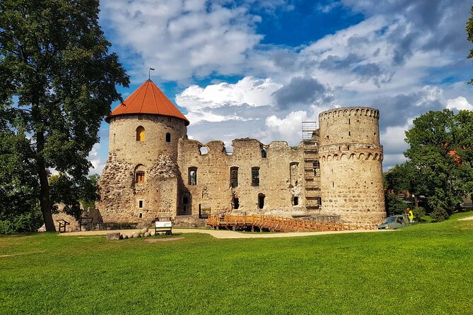 Full Day Gauja National Park Ultimate Hiking & Sightseeing Trip - Cēsis Medieval Castle (built 1218): why this one feels special