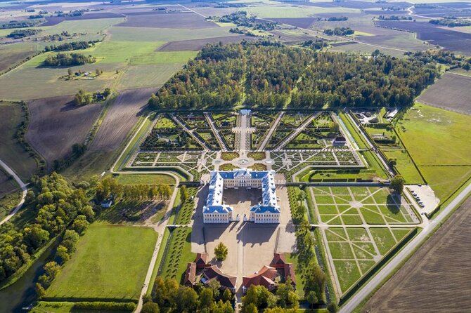 Full-Day Private Trip to Palace and Medieval Castle from Riga - Price and Value: What $347.65 Per Group Buys You