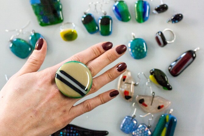 Glass Jewellery Workshop - Entering the Glass Point Studio: What the Session Feels Like