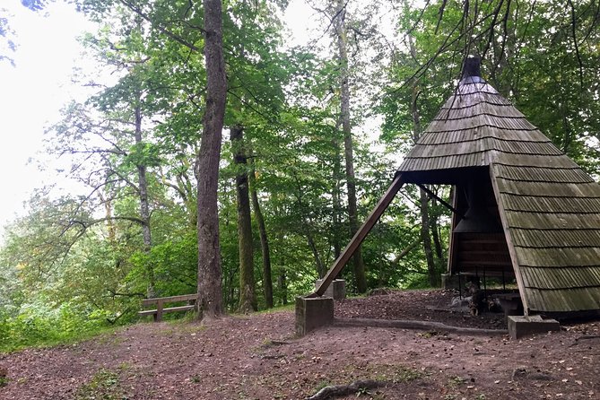 Hiking in Gauja National Park - Stop 3: Gutmanis Cave