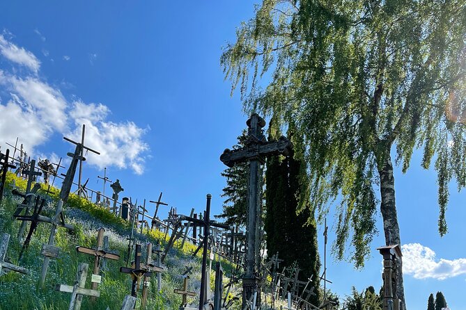 Hill of Crosses and Jelgava Gems Tour - 2 countries in 1 day - Riga to two countries in one day, without the chaos