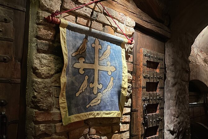 Medieval Experience: Guided Sightseeing and Food Tasting - Price, private timing, and why booking early helps