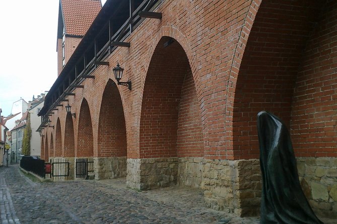 Old Riga Walking Tour / Riga Altstadt Spaziergang - From Opera Building to Churches and Riga Cathedral Exteriors