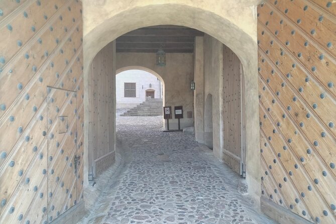 Private Full-Day Trip to Bauska, Rundale and Jelgava Palace - Who this day trip suits best