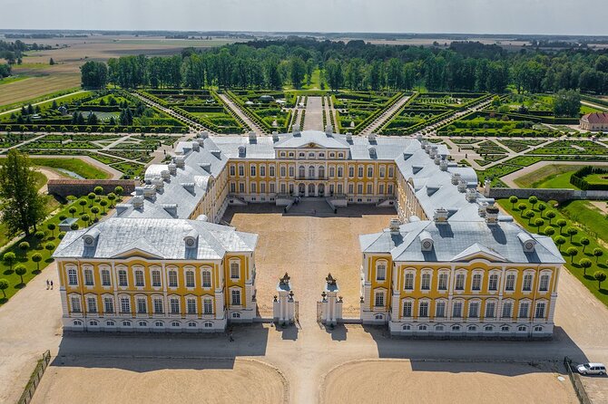 Private Full-Day Trip to Hill of Crosses, Rundale Palace & Bauska - The best order for your own energy and photos