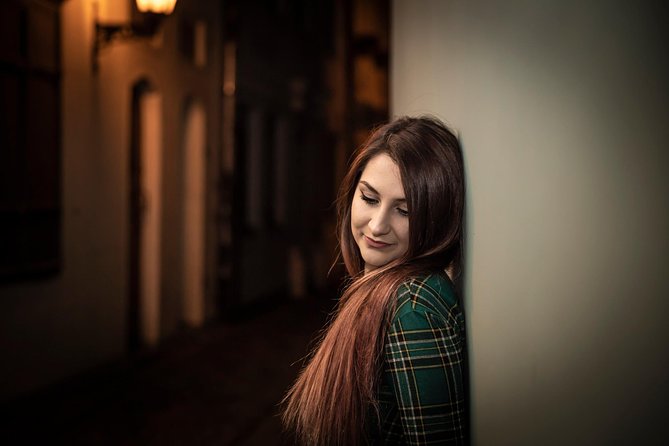 Riga at Night Photoshoot Tour - Swedish Gate (Zviedru Varti): the one survivor and the photo in-between moments