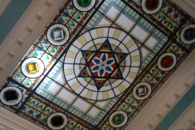 Riga Jewish History Tour - A Riga tour that links Art Nouveau, ghetto streets, and memorial sites