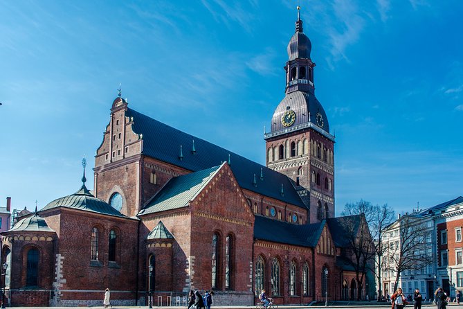 Riga Old Town walking tour - Where you start and end, and how it shapes your day