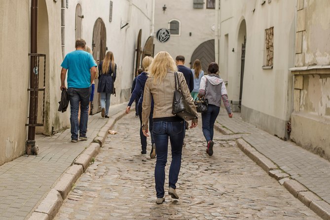 Riga Old Town walking tour - Town Hall Square: the civic center you can feel instantly