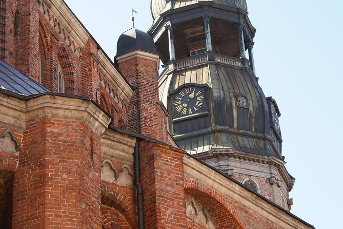 Riga Old Town Walking Tour in a Small Group - Weather reality in Old Town Riga and how to plan for it