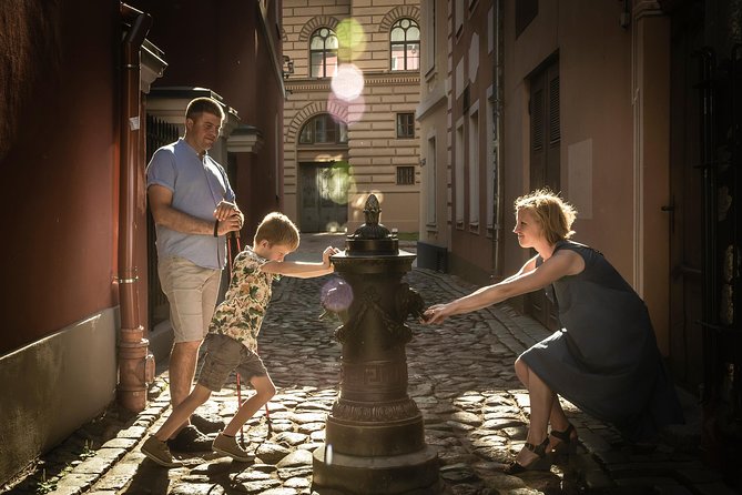 Riga Private Photoshoot Tour - How Uri Foto keeps you comfortable in front of the camera