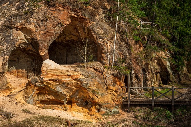 Road Trip to Cēsis, Līgatne, Āraiši and Sigulda - All Inclusive - A road trip that mixes wooden forts, paper mills, and Cold War secrets