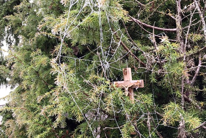 Sunrise at the Hill of Crosses - 2 countries in 1 day - Eleja border photo stop: a tiny detour that keeps the trip feeling like two-country travel
