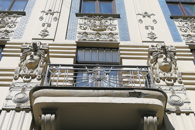 Ultimate Art Nouveau Experience in Riga - Private Tour - Timing, weather, and how to dress for a 2.5-hour walk